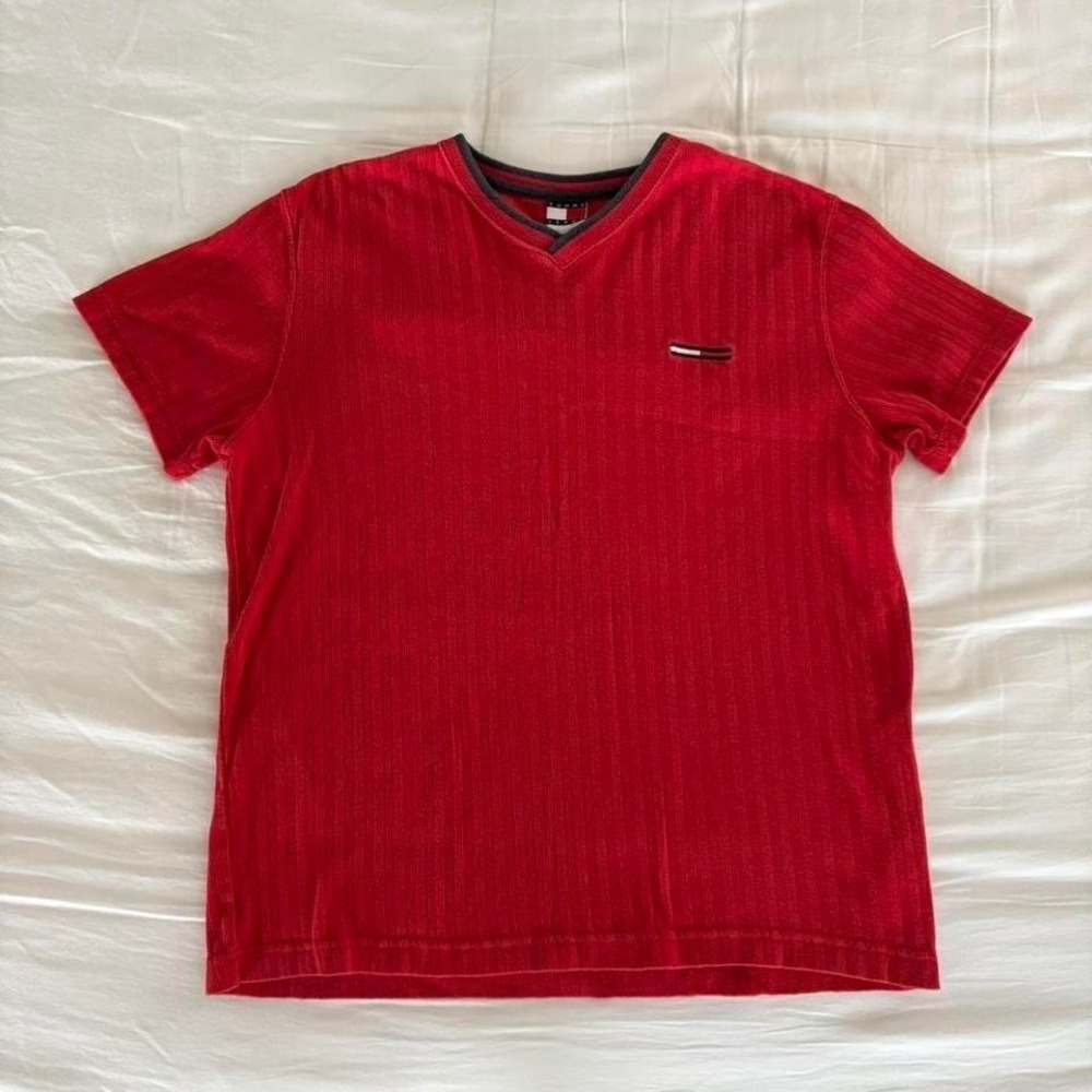 Vintage Red Tommy Jeans V-Neck t-shirt